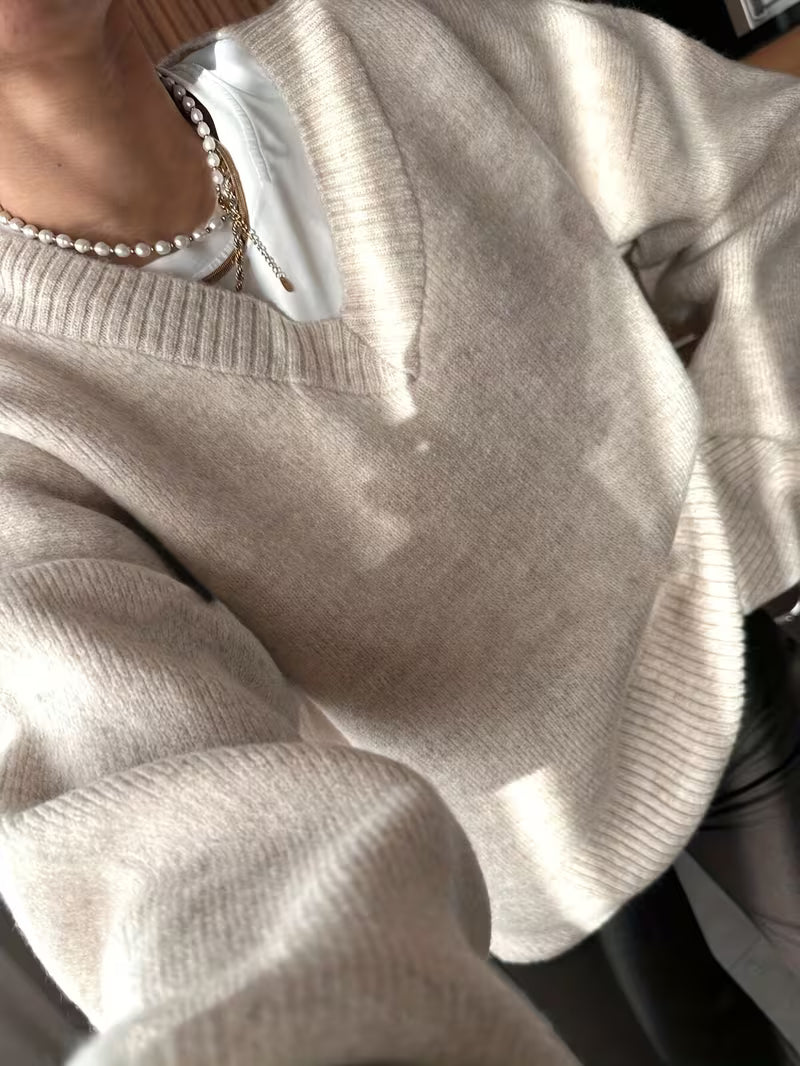 Women’s Oversized V-Neck Ribbed Knit Sweater