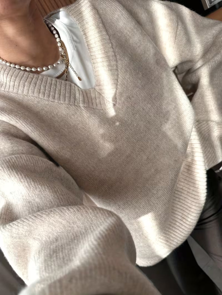 Women’s Oversized V-Neck Ribbed Knit Sweater