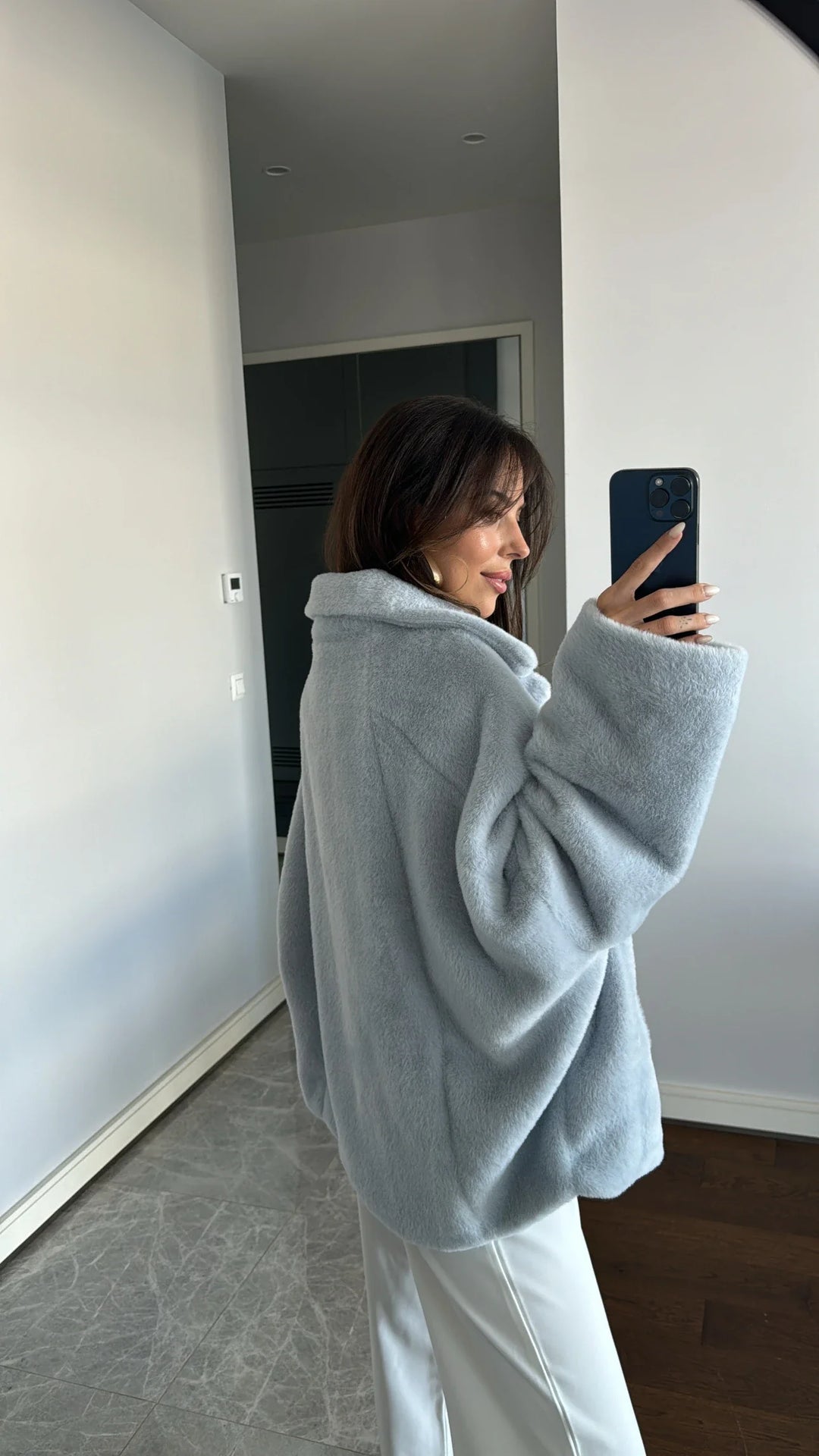 Women’s Textured Oversized Jacket with Front Pockets